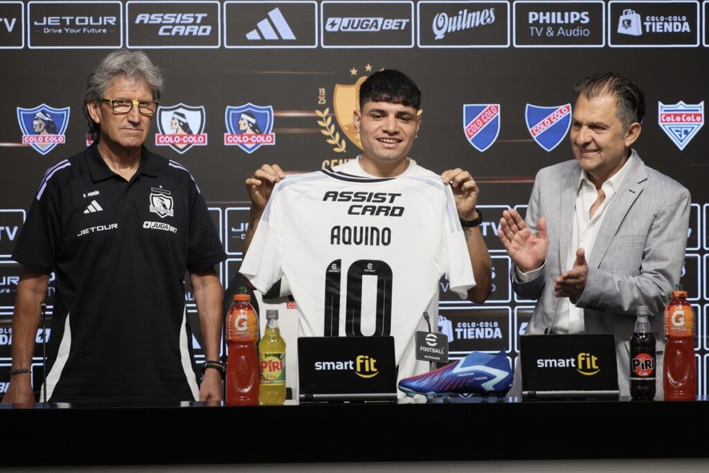 Presentación de Claudio Aquino como nuevo refuerzo de Colo-Colo.