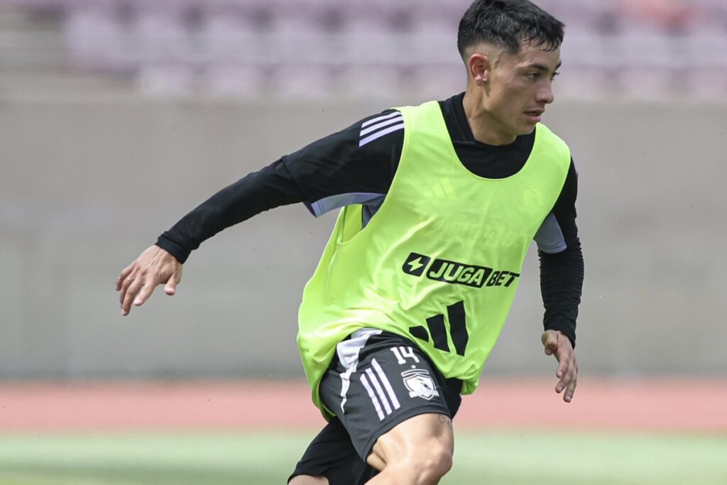 Cristián Zavala en un entrenamiento de Colo-Colo.