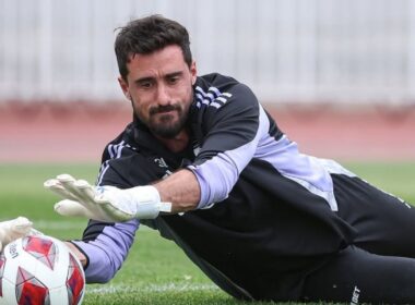 Fernando De Paul entrenando con la camiseta de Colo-Colo.
