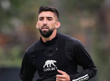 Emiliano Amor entrenando en el Estadio Monumental.