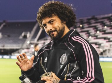Maximiliano Falcón con indumentaria del Inter Miami.