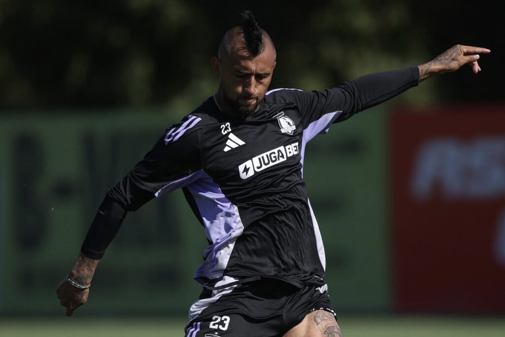 Arturo Vidal durante un entrenamiento de Colo-Colo.