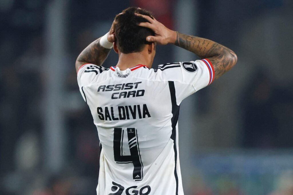 Alan Saldivia en el partido de Colo-Colo vs Deportivo Pereira.