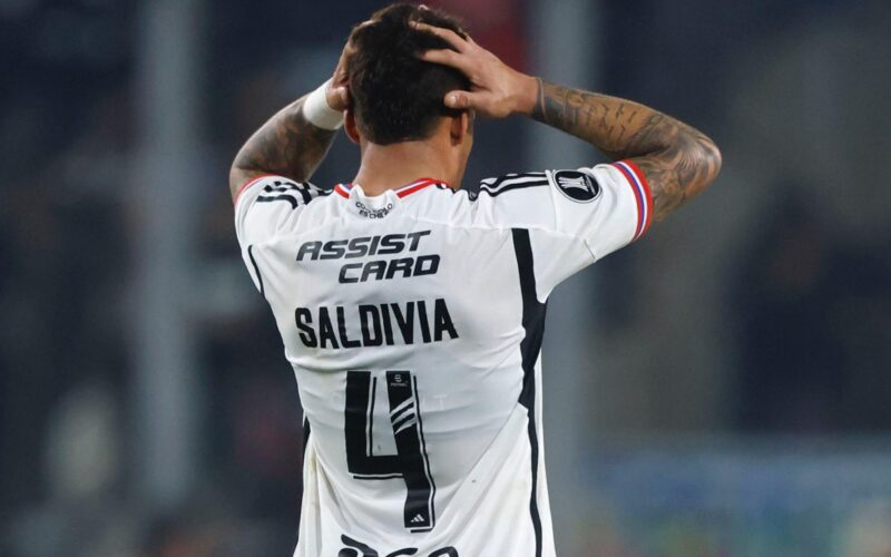 Alan Saldivia en el partido de Colo-Colo vs Deportivo Pereira.