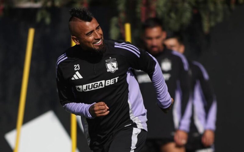 Arturo Vidal en un entrenamiento de Colo-Colo