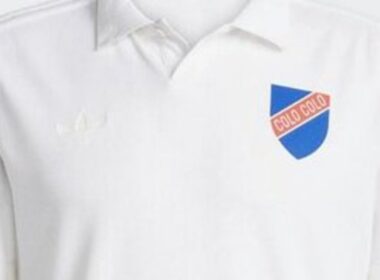 Camiseta Colo-Colo centenario.