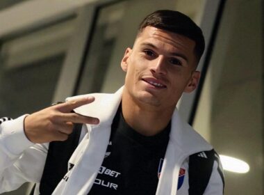 Lucas Cepeda tras aterrizar en Colombia.