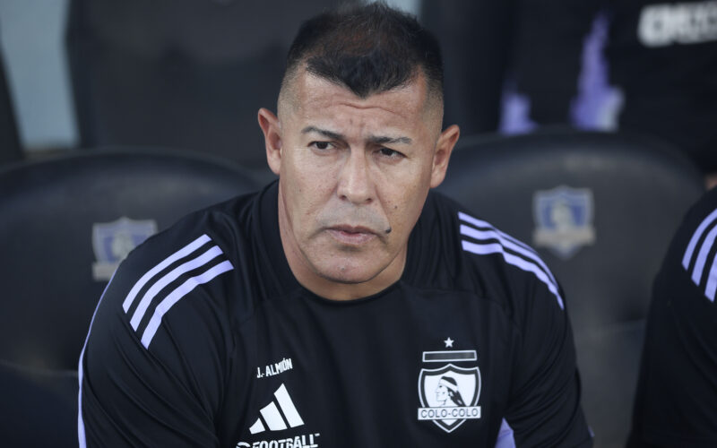 Futbol, Colo Colo vs Deportes Limache. Copa Chile 2025. El entrenador de Colo Colo Jorge Almiron es fotografiado contra Deportes Limache durante partido por el grupo B de la Copa Chile disputado en el estadio Monumental en Santiago, Chile. 30/01/2025 Felipe Zanca/Photosport Football, Colo Colo vs Deportes Limache. 2025 Copa Chile Championship. Colo Colo's head coach Jorge Almiron is pictured against Deportes Limache during the group B match of the Copa Chile held at Monumental stadium in Santiago, Chile. 30/01/2025 Felipe Zanca/Photosport