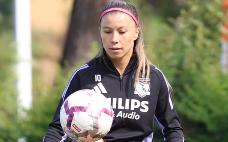 Yanara Aedo en la pretemporada de Colo-Colo Femenina