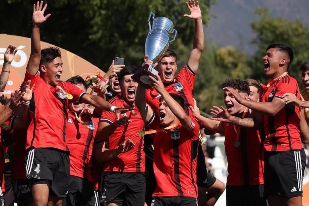 Colo-Colo Sub-18 campeón 2024.