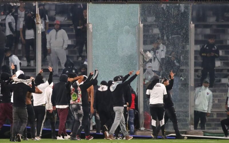 Invasión duelo de Colo-Colo vs Fortaleza