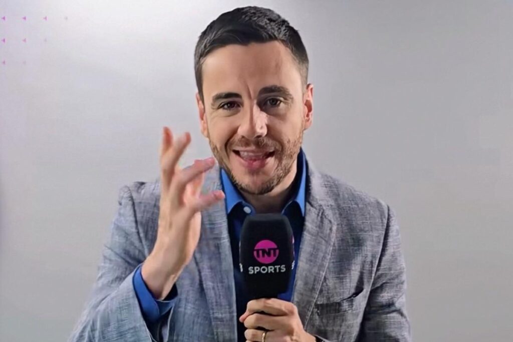 Primer plano a Gonzalo Fouillioux en TNT Sports.