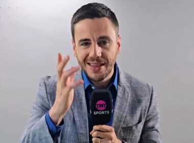 Primer plano a Gonzalo Fouillioux en TNT Sports.