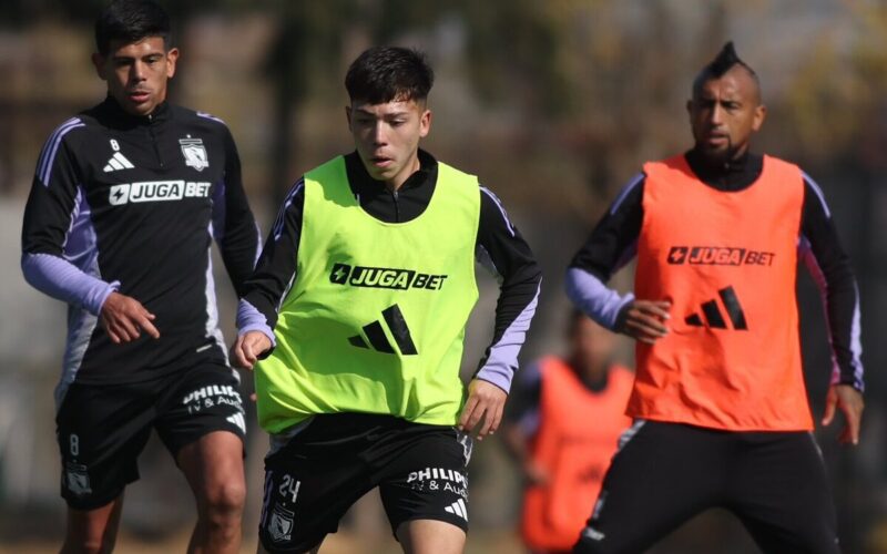 Jugadores de Colo-Colo durante un entrenamiento.