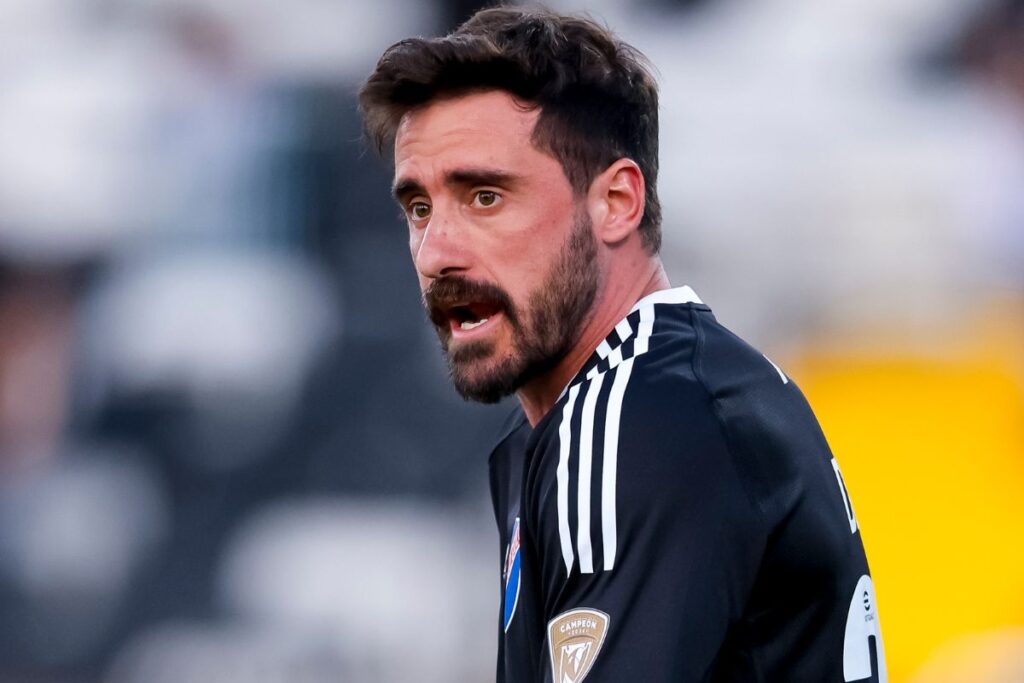 De los 6 partidos que ha jugado en la temporada, Fernando de Paul ha recibido solamente 1 gol, con 5 vallas invictas.