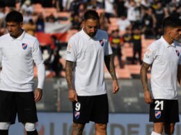 Alan Saldivia, Javier Correa y Erick Wiemberg en el Estadio Monumental.