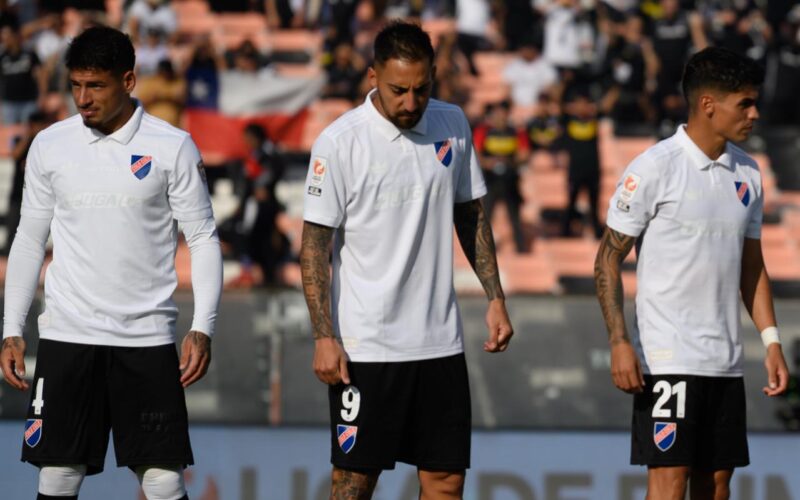 Alan Saldivia, Javier Correa y Erick Wiemberg en el Estadio Monumental.