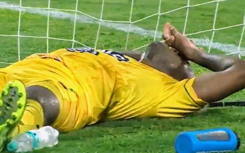 Kevin Londoño tras desperdiciar una ocasión de gol frente a Fortaleza.