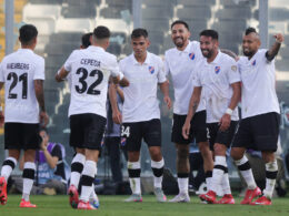 Jugadores de Colo-Colo celebrando un gol frente a Coquimbo Unido.