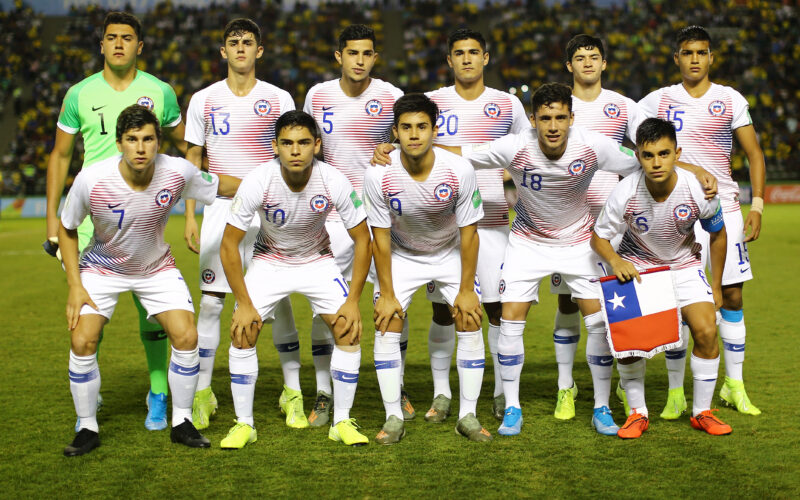 Futbol, Brasil vs Chile Campeonato Mundial Sub 17 Los jugadores de Chlle, posan para los fotografos, durante el partido por octavos de final, disputado en el estadio Bezerrao en Gama, Brasil. 06/11/2019 Heuler Andrey/DiaEsportivo/Photosport ******* Football, Brasil vs Chile Championship Sub 17 Chile players pose to the photografers, during the match at the Bezarrao stadium in Gama, Brasil. 06/11/2019 Heuler Andrey/DiaEsportivo/Photosport
