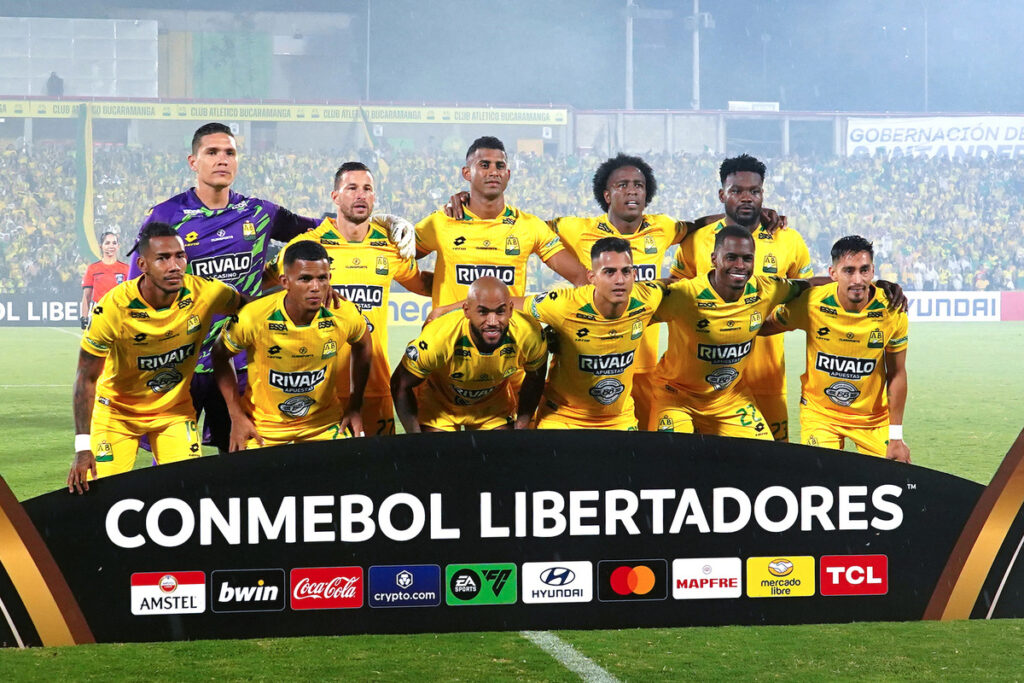 Futbol, Atletico Bucaramanga vs Colo Colo.
Fase de grupos, Copa Libertadores 2025.
El equipo de Atletico Bucaramanga es fotografiado durante el partido de copa libertadores por el grupo E contra Colo Colo disputado en el estadio Jose Americo Montanini en Bucaramanga, Colombia.
01/04/2024
Vizzor image/Photosport

Football, Atletico Bucaramanga vs Colo Colo.
Group stage, Copa Libertadores 2025.
Atletico Bucaramanga’s teams are pictured during the copa libertadores match for group E against Colo Colo at the Jose Americo Montanini stadium in Bucaramanga, Colombia.
01/04/2024
Vizzor image/Photosport