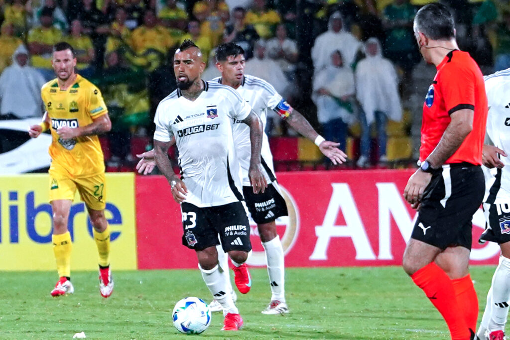 Arturo Vidal vs Atlético Bucaramanga