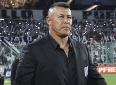 Primer plano de Jorge Almirón.