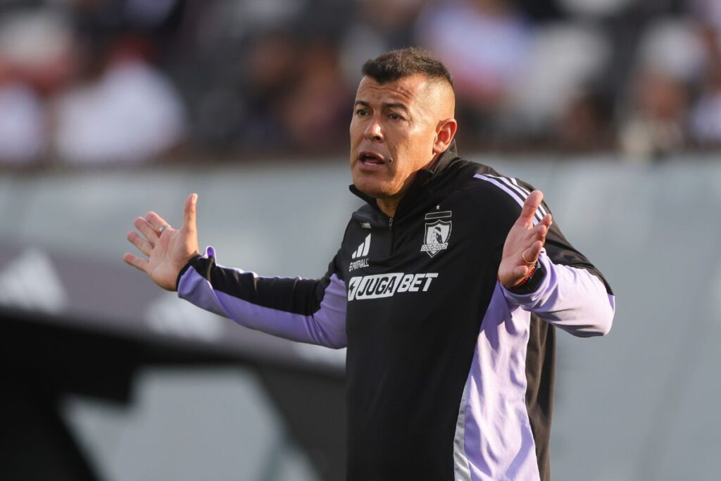 Jorge Almirón tendrá una compleja tarea tomando en cuenta que a Colo-Colo le restan 3 partidos en la fase de grupos.