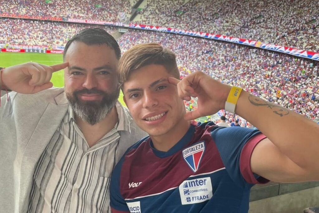 Tomás Roco en el estadio de Fortaleza.