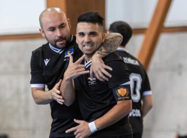 Bastián Farías y Cristhoper Reyes con Colo-Colo futsal.