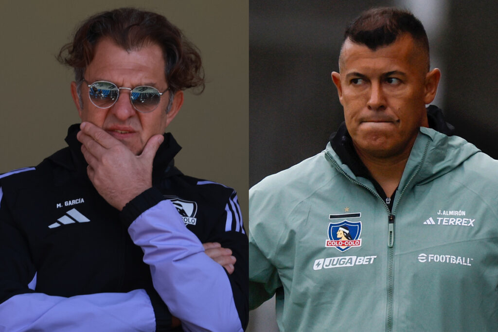 Primer plano de Aníbal Mosa y Jorge Almirón vistiendo indumentaria de Colo-Colo.