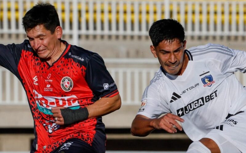 Salomón Rodríguez y Alfonso Parot en el partido de Deportes Limache vs Colo-Colo. Liga de Primera.