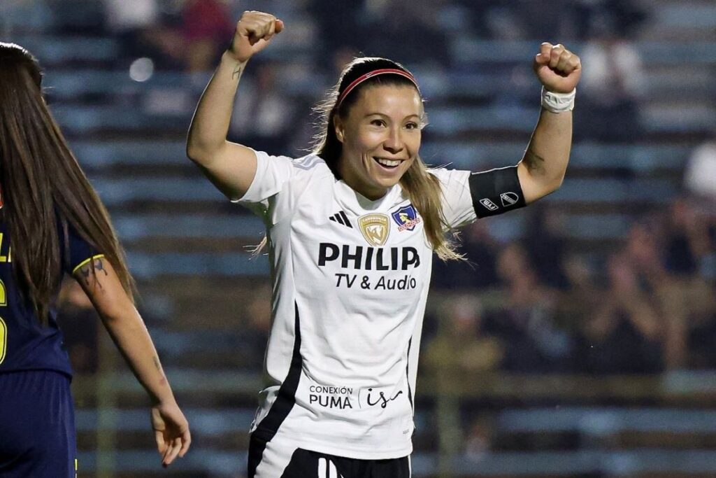 Yanara Aedo celebra el triunfo vs Universidad de Concepción