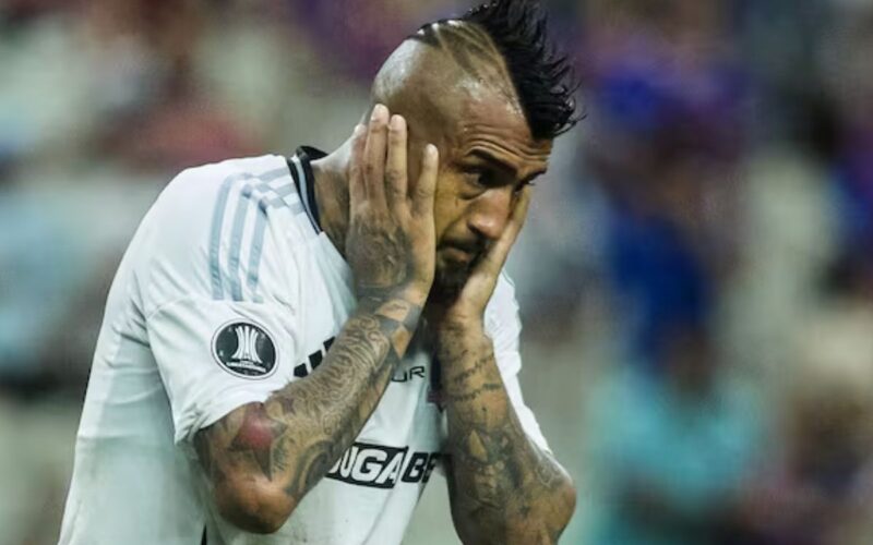 Arturo Vidal en el duelo de Colo-Colo vs Fortaleza