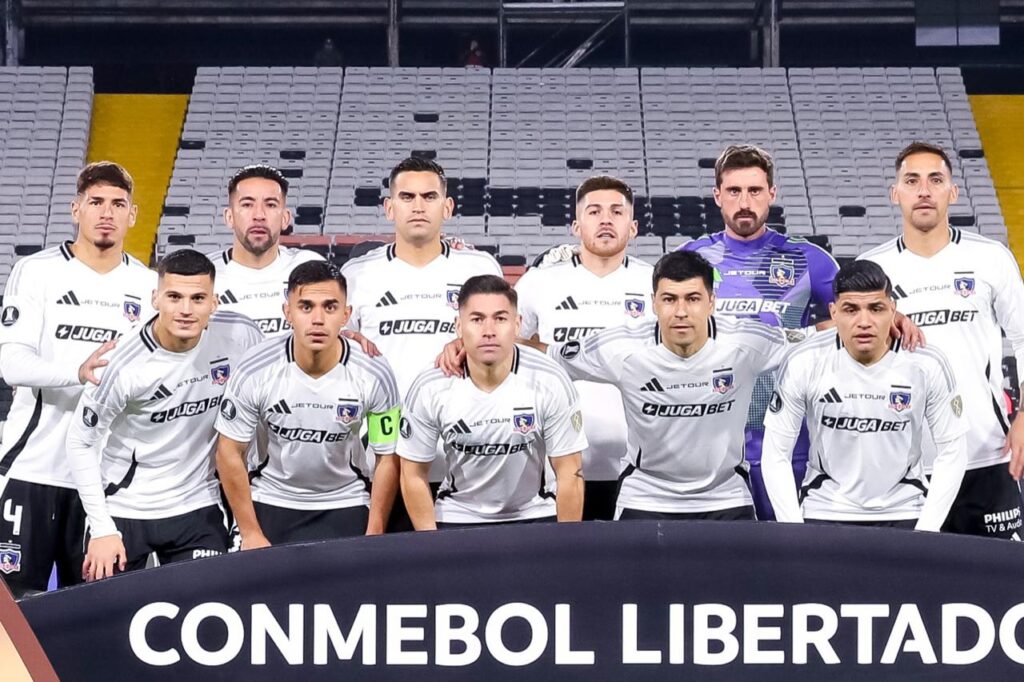 Formación de Colo-Colo en el partido frente a Atlético Bucaramanga por Copa Libertadores.