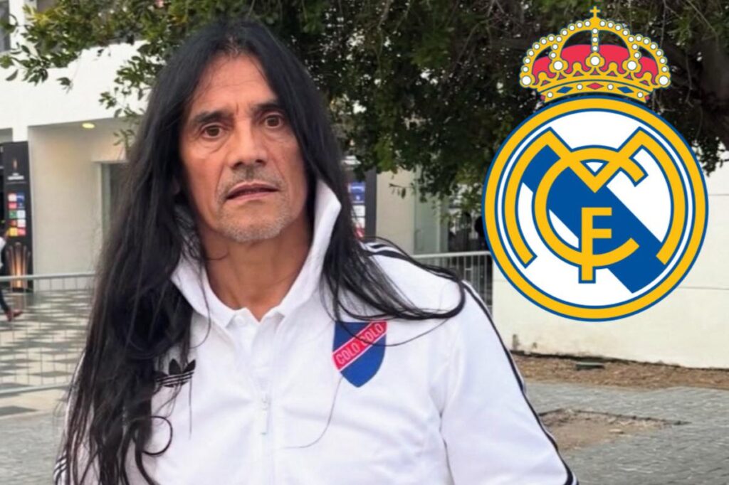 Gabriel Mendoza en el Estadio Monumental con indumentaria de Colo-Colo y el escudo del Real Madrid.