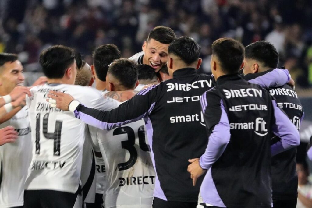 Gol plantel de Colo-Colo
