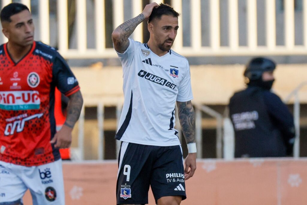 Por si fuera poco, al delantero argentino de Colo-Colo se le anuló un gol en el duelo ante Deportes Limache.