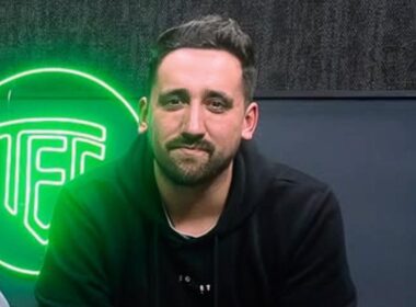Primer plano a Marcelo Muñoz en el estudio de 'Todo Es Cancha'.