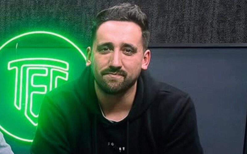 Primer plano a Marcelo Muñoz en el estudio de 'Todo Es Cancha'.