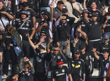 Hinchas de Colo-Colo en el Estadio Monumental.