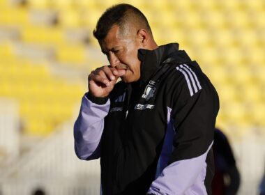 El DT de Colo-Colo saliendo de la derrota ante Limache.