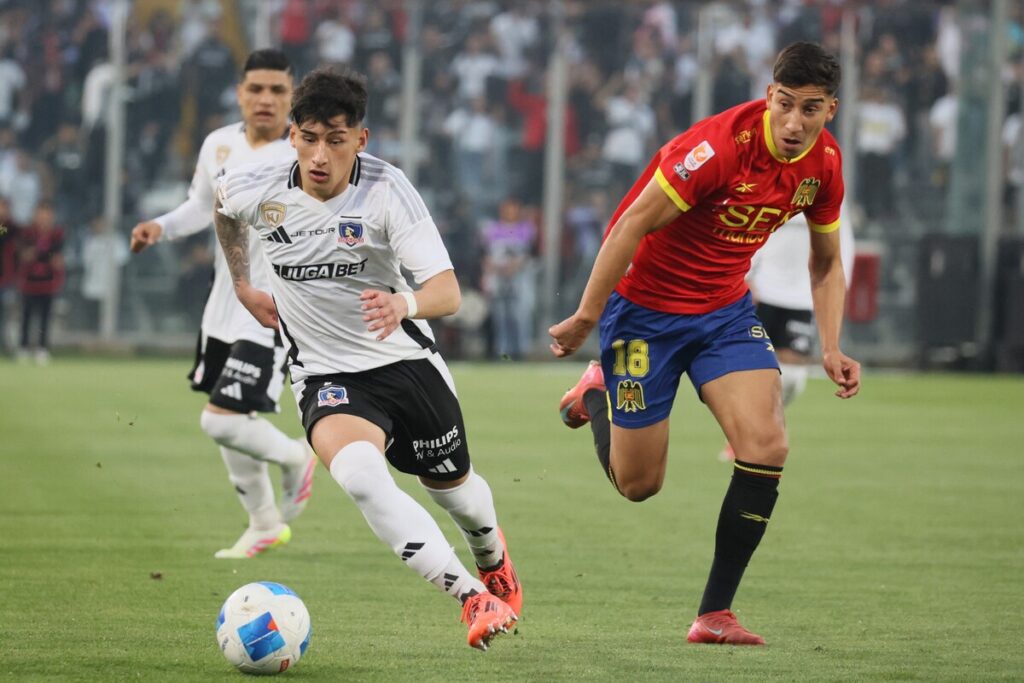 Marchant jugando contra Unión Española.