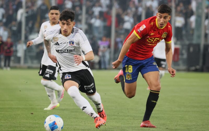 Marchant jugando contra Unión Española.
