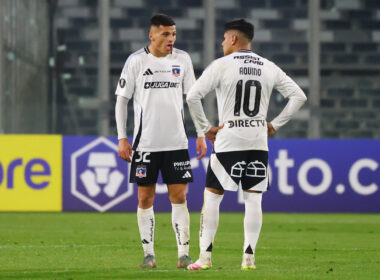 Cepeda y Aquino en el césped del Monumental.