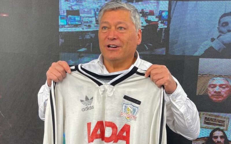 Patricio Yáñez con la camiseta de Colo-Colo 1991.
