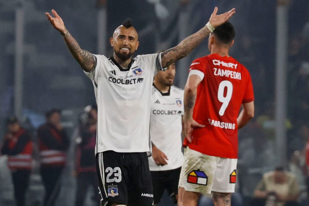 Revelan la fecha tentativa del partido entre Colo-Colo y la UC. (1)