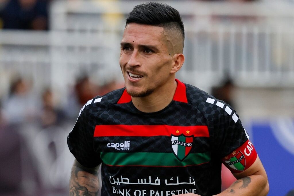 Bryan Carrasco lanza indirecta para Colo-Colo