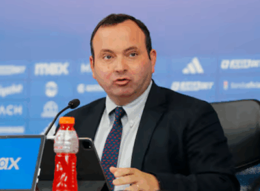 José Ramón Correa, Abogado de Azul Azul