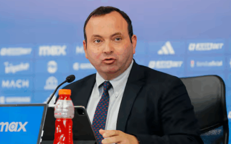 José Ramón Correa, Abogado de Azul Azul